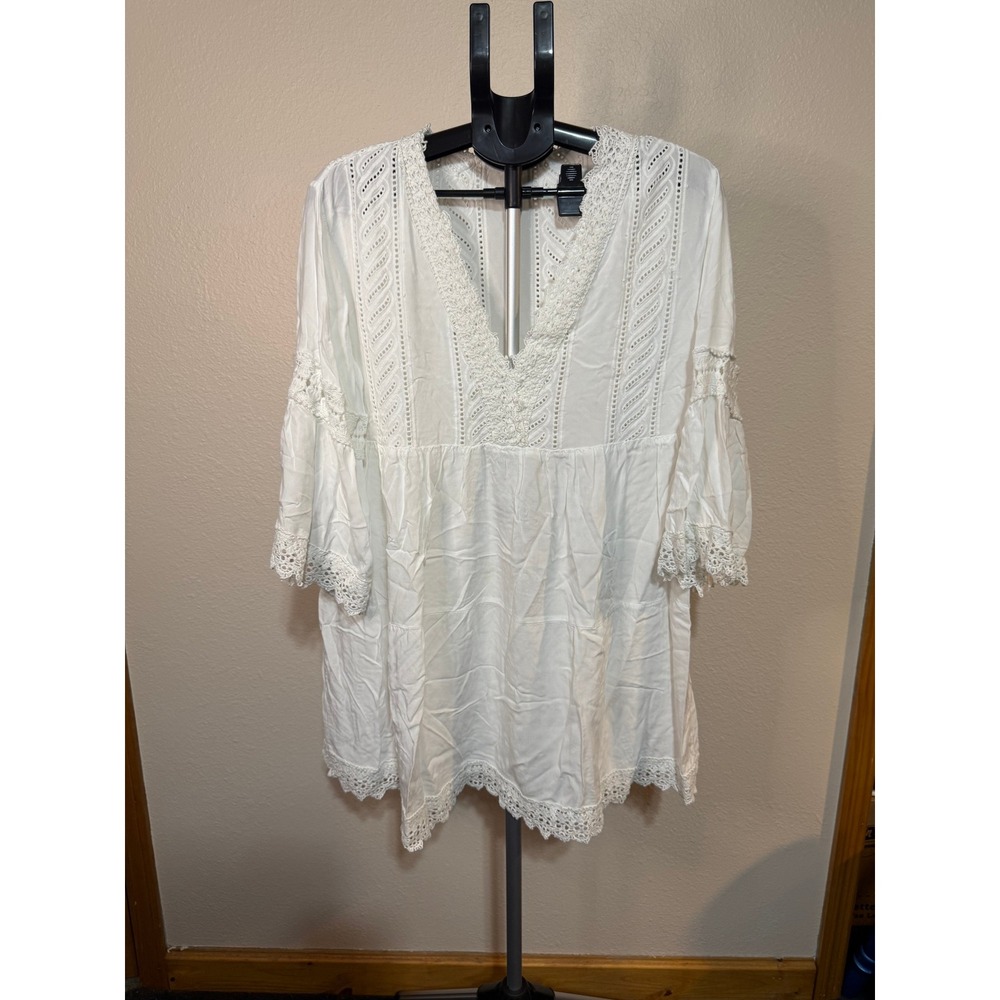 Boho Me White Eyelet Lace Crochet Tunic Top V-Neck Bell Sleeve Rayon Large